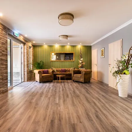 Cityhotel Отель 3*