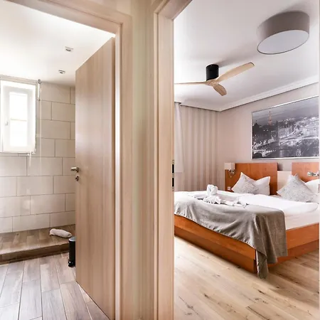 Cityhotel Отель Бернбург