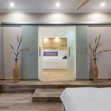 מלון Cityhotel 3*