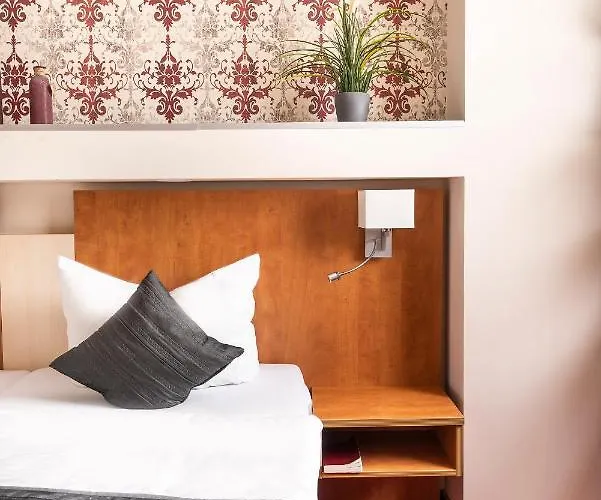 Cityhotel 3* ברנבורג