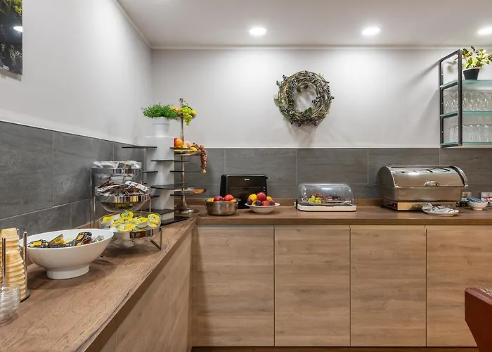 فندق Cityhotel 3*