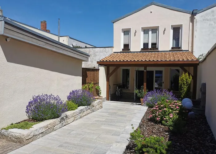 Cityhotel 3* برنبورغ